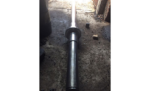 拉杆粗加后待检尺