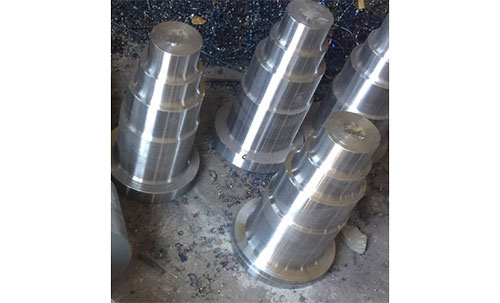主轴锻坯粗加